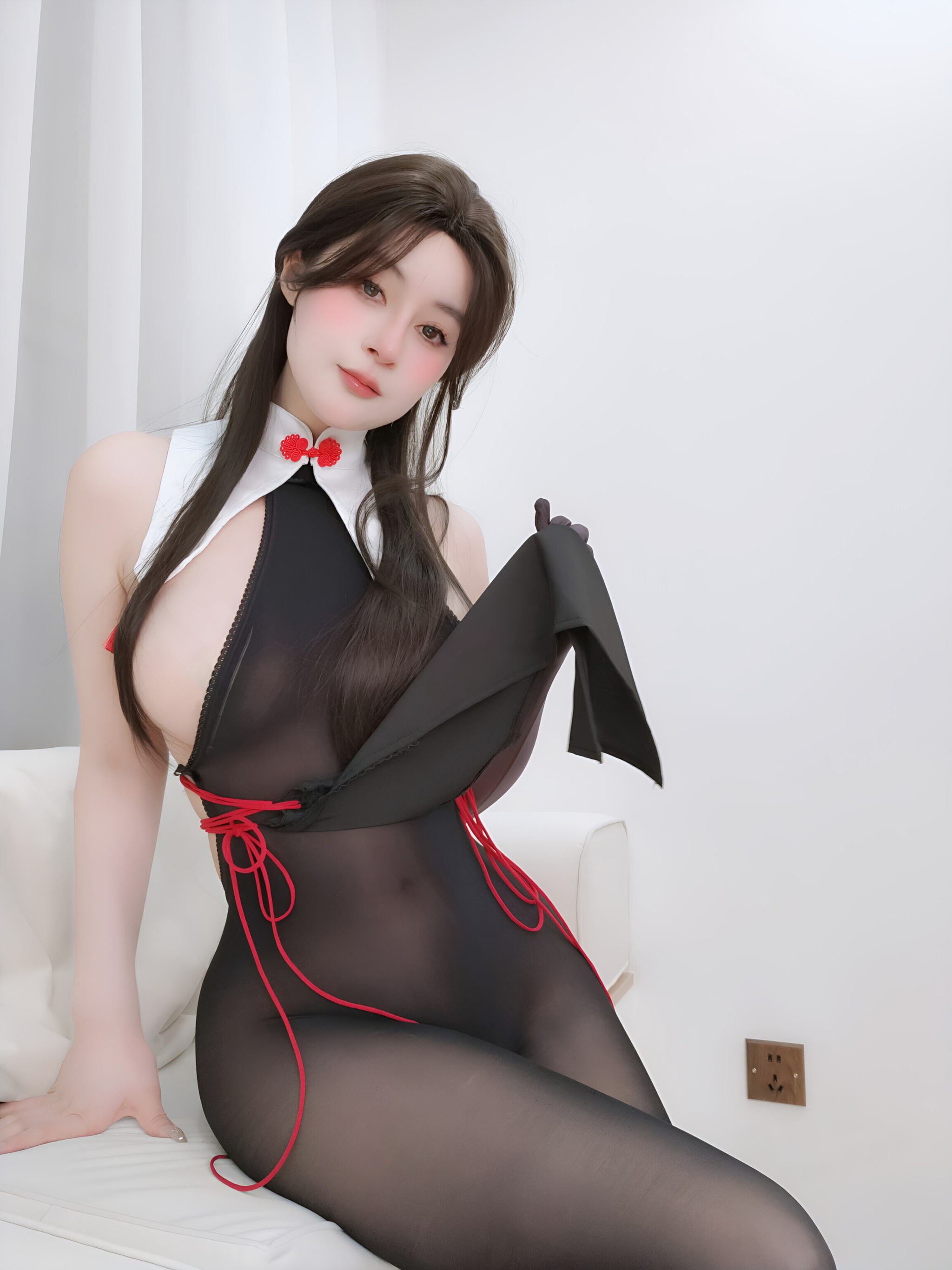 白银81 – NO.188 [Fantia] 25年5月会员合集 [100P7V]-XikXak